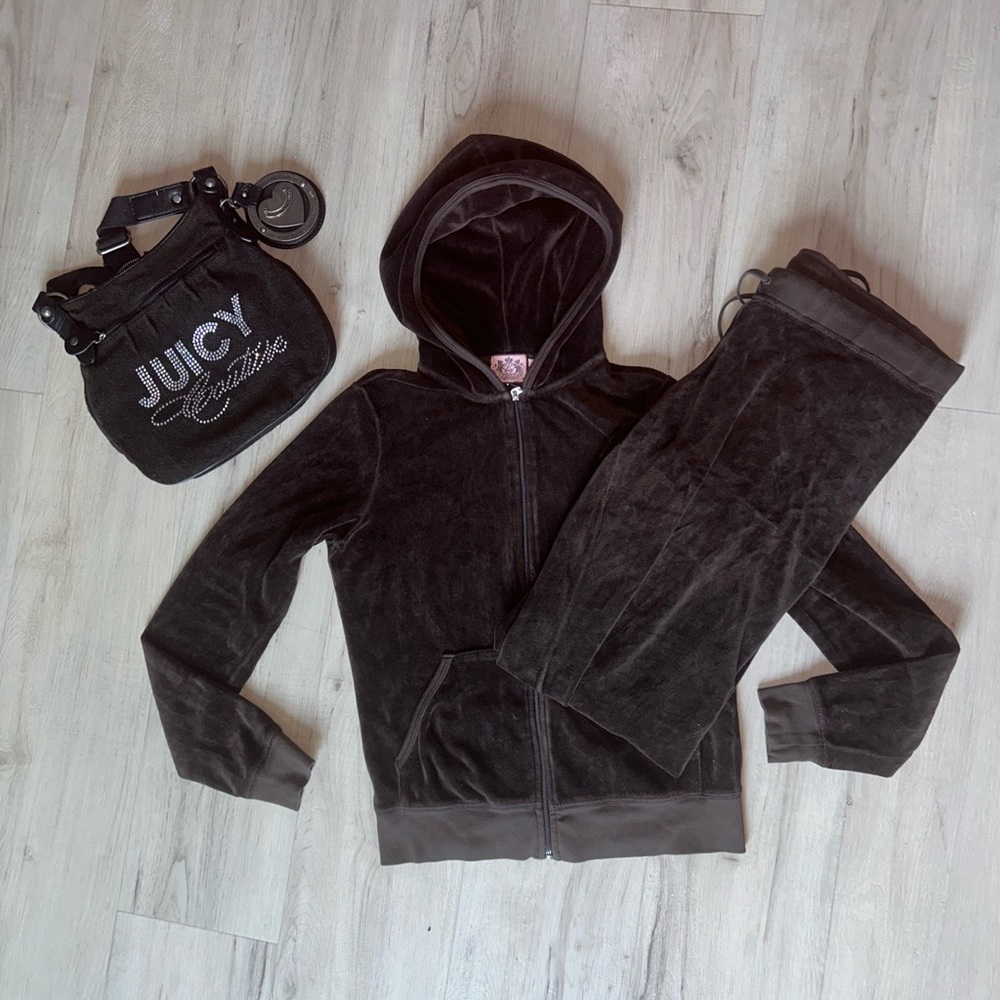 CLASSIC BROWN JUICY COUTURE VELOUR TRACK SUIT AND MATCHING BAG BUNDLE